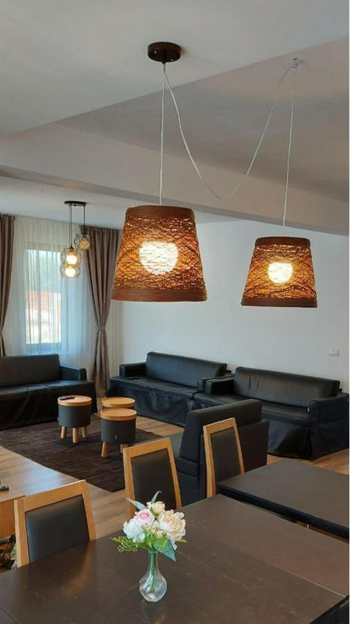 Eco Familia Hotel Pojoga Eksteriør billede