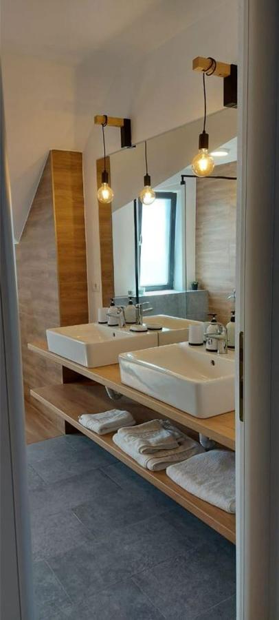 Eco Familia Hotel Pojoga Eksteriør billede