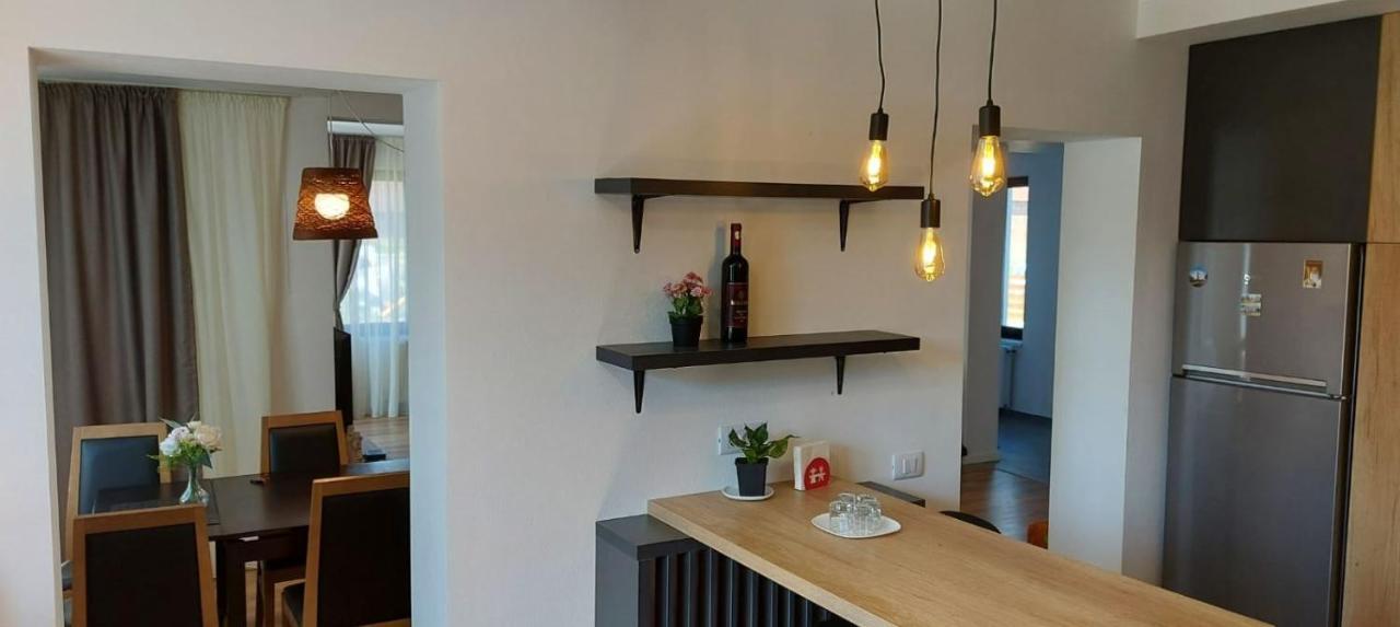 Eco Familia Hotel Pojoga Eksteriør billede