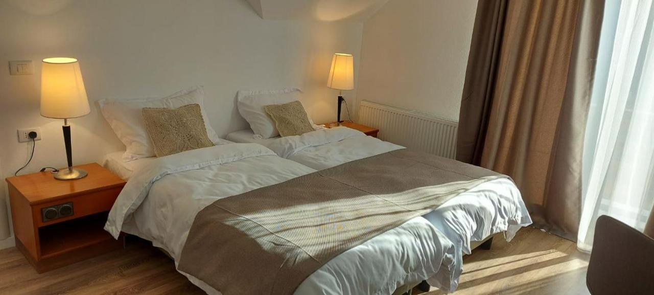 Eco Familia Hotel Pojoga Eksteriør billede