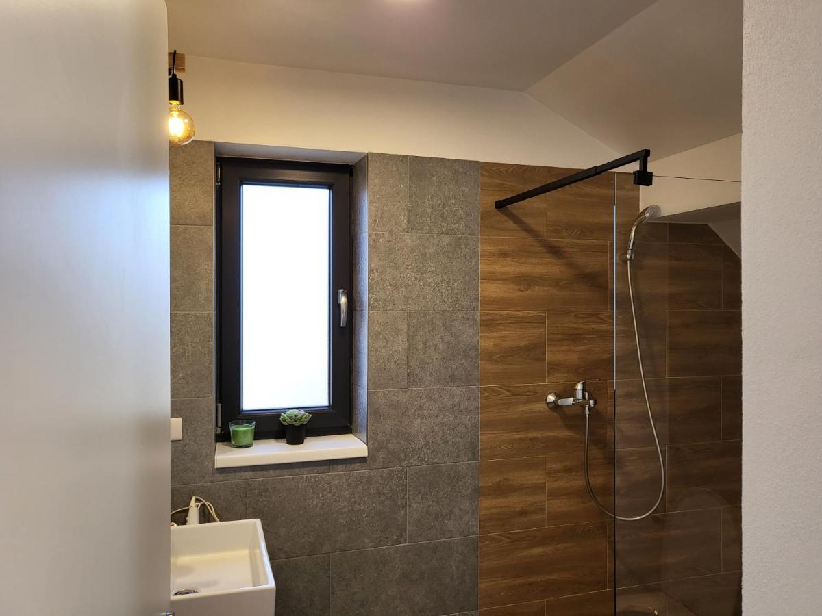 Eco Familia Hotel Pojoga Eksteriør billede
