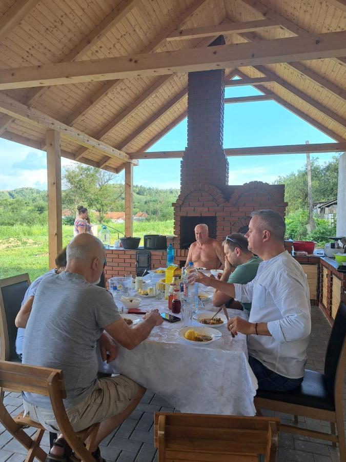 Eco Familia Hotel Pojoga Eksteriør billede