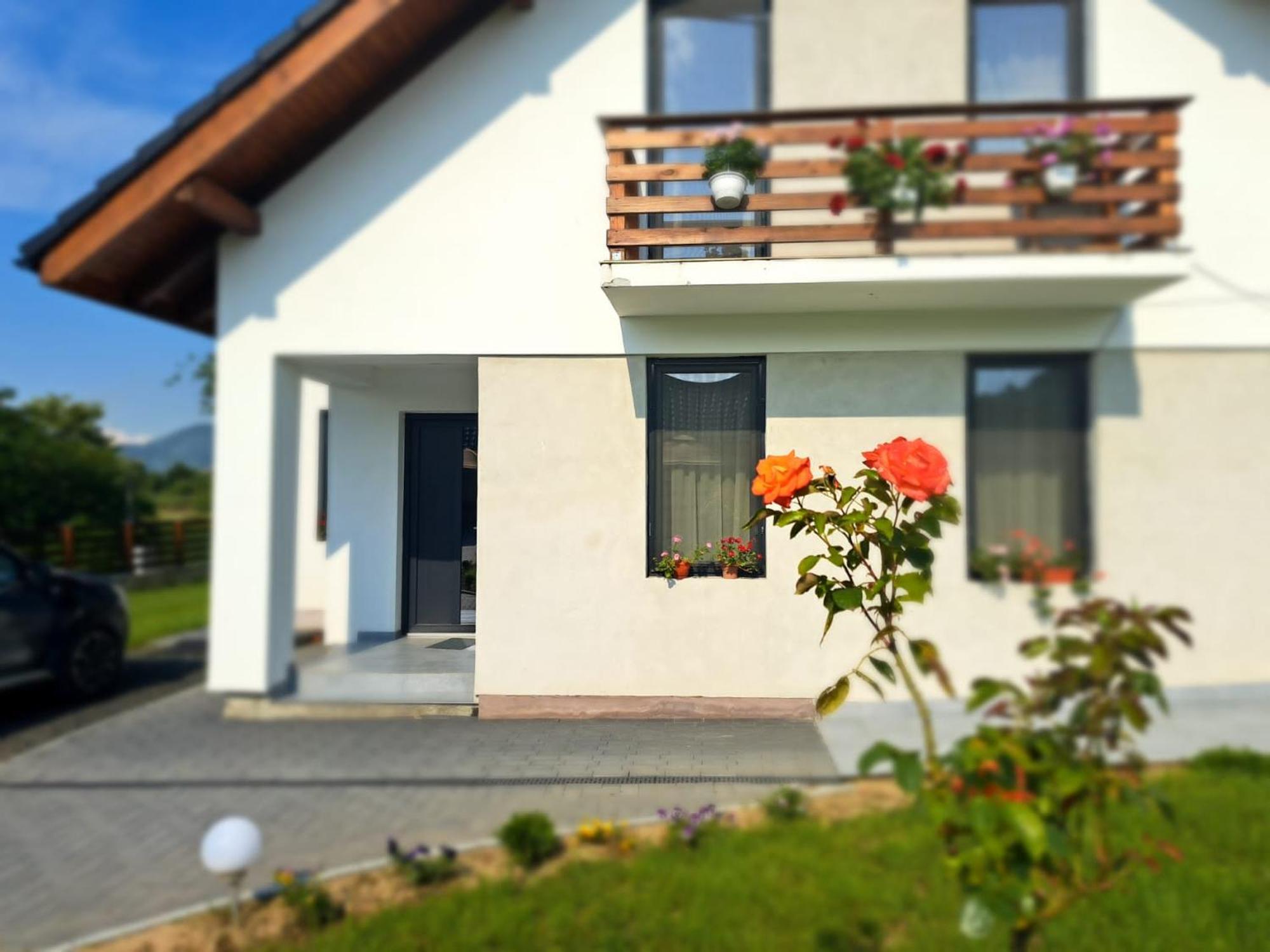 Eco Familia Hotel Pojoga Eksteriør billede
