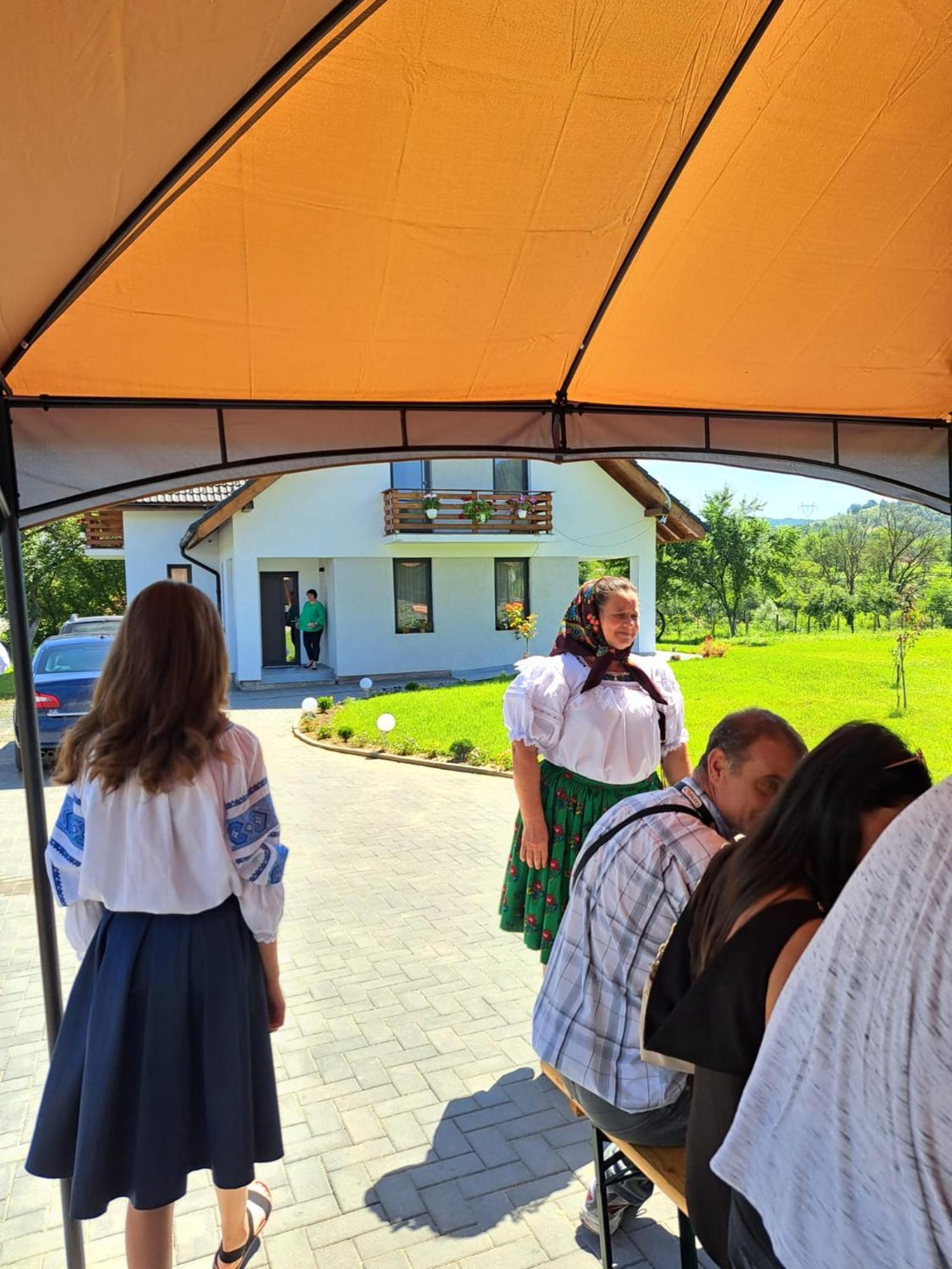 Eco Familia Hotel Pojoga Eksteriør billede